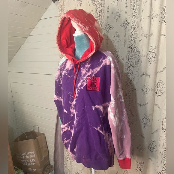 Teddy fresh: upcycled color block hoodie - Picture 2 of 5